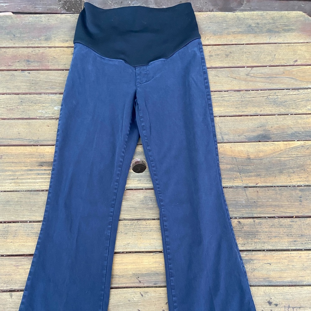 Size 8 maternity slacks/pants. Perfect for the working mom to be! Lila Ryan.